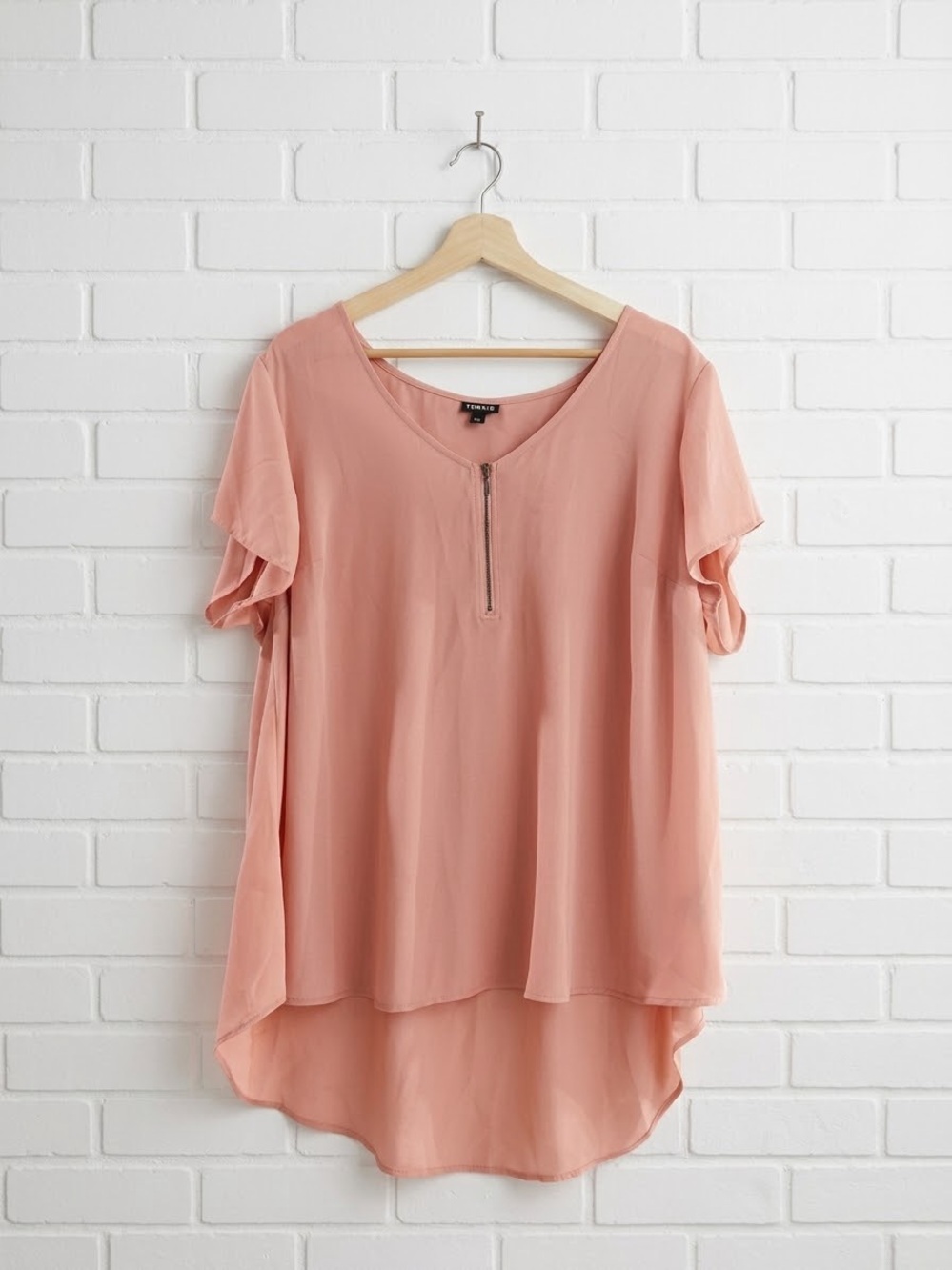 Torrid Plus Size 1 Dusty Rose Zipper High Low Flutter Sleeve Blouse Top